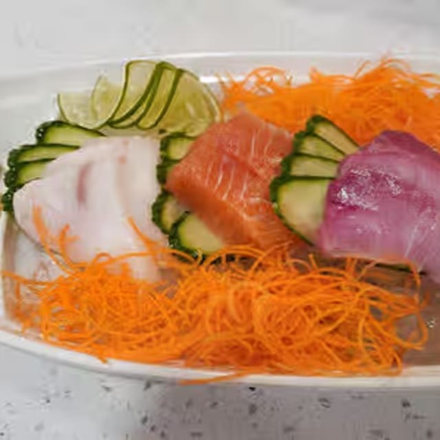 Sashimi Combo 1 **.