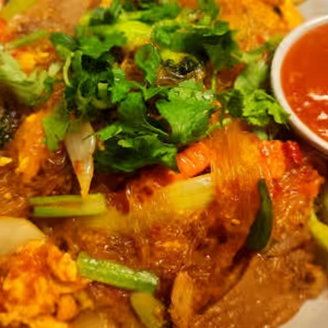 Suki Hang (Thai Sukiyaki Stir-Fry).