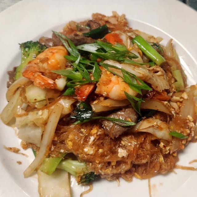 Pad Woon Sen (Glass Noodle).